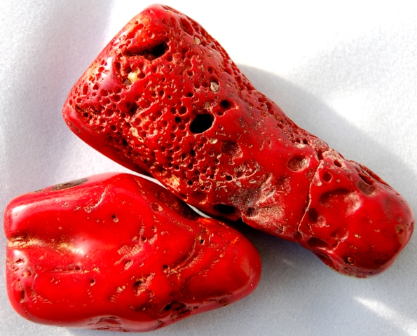 Бусины из коралла